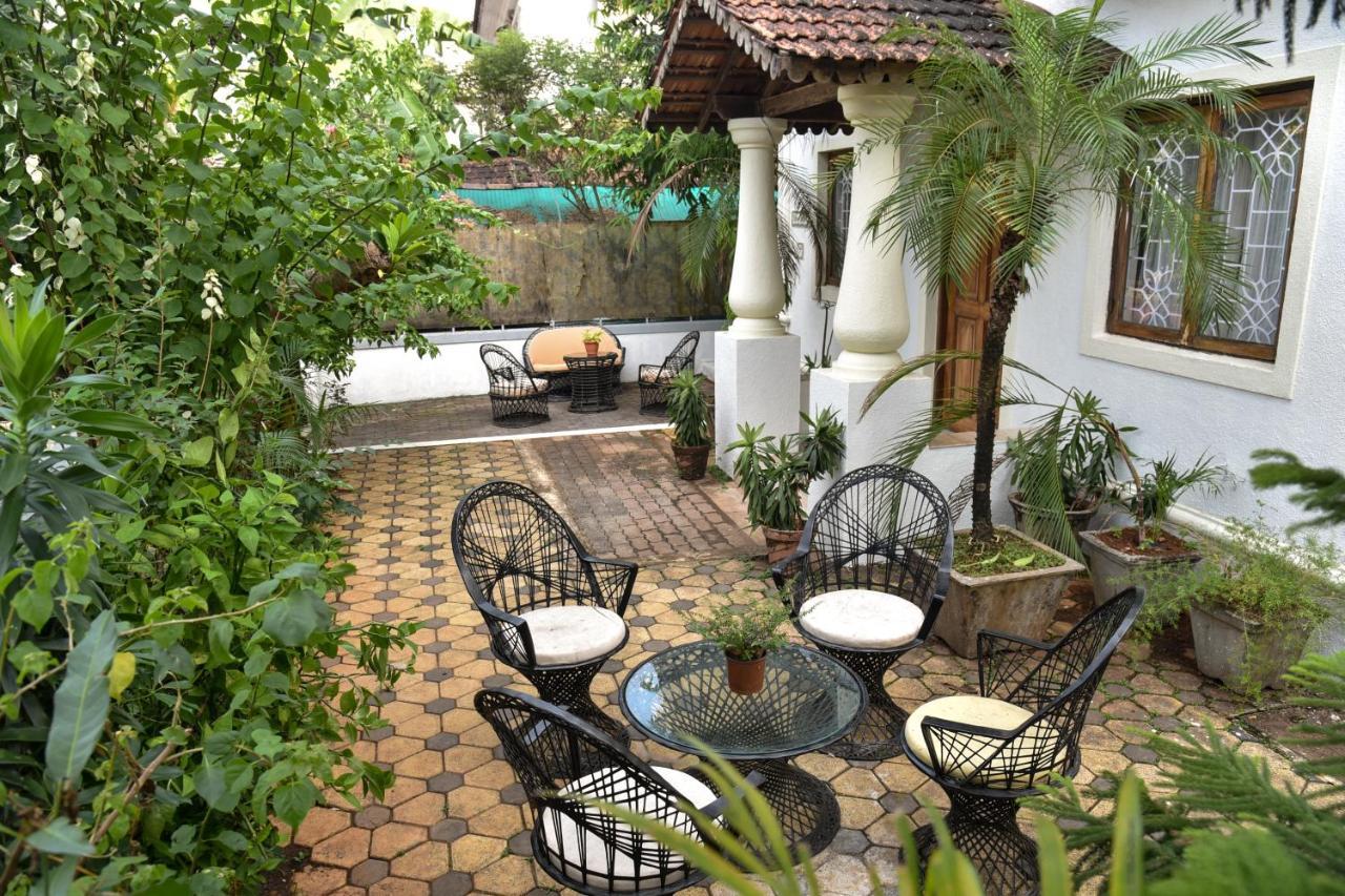 Villa Samaara3 Condolim Goa 500Mts From Beach カンドリム エクステリア 写真