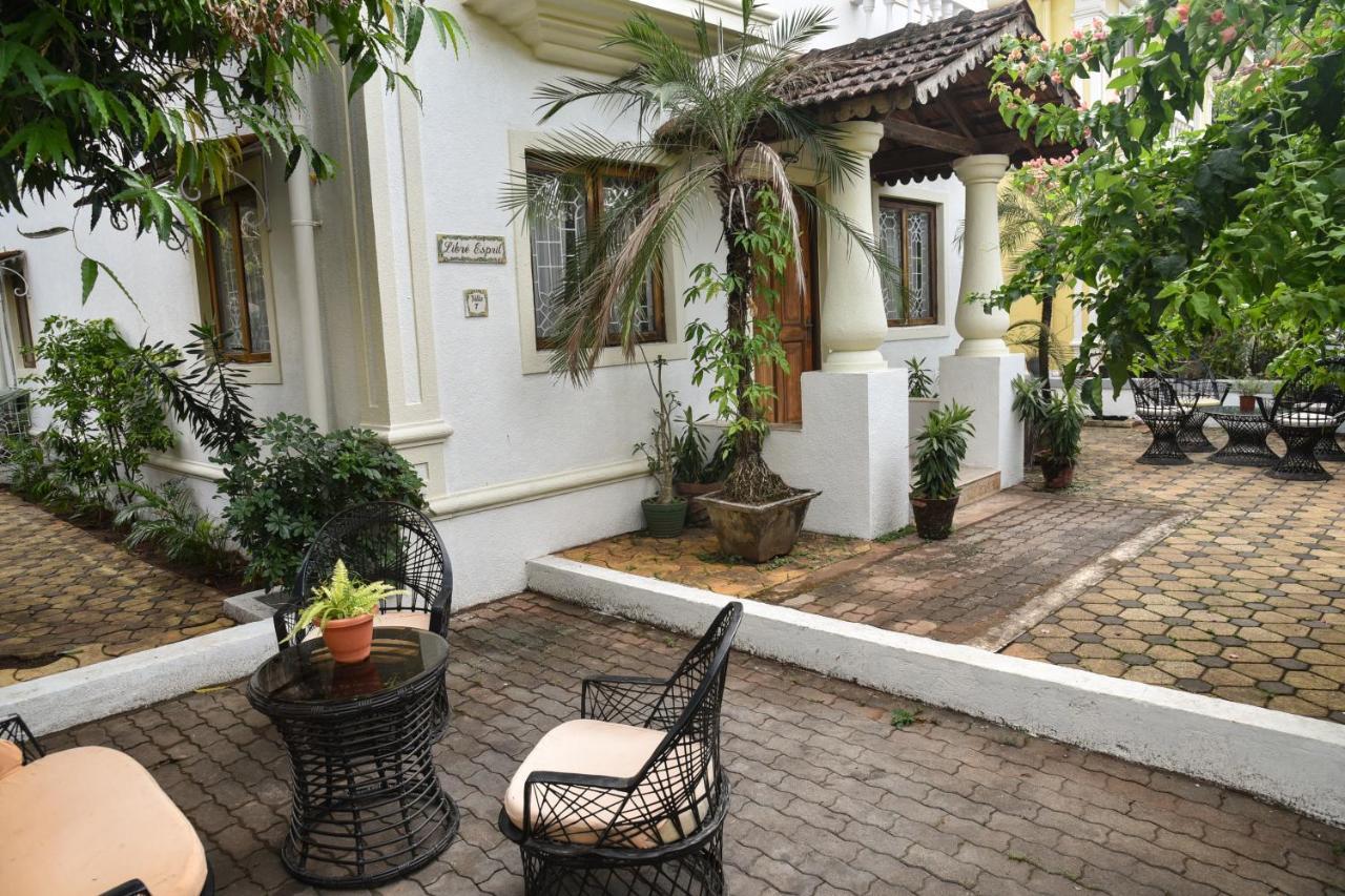 Villa Samaara3 Condolim Goa 500Mts From Beach カンドリム エクステリア 写真